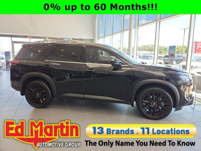 Photo of 2025 Super Black Nissan Pathfinder