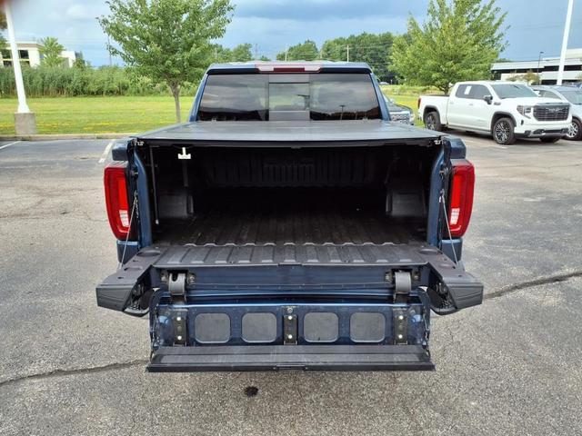 Photo of 2022 Pacific Blue Metallic GMC Sierra 1500