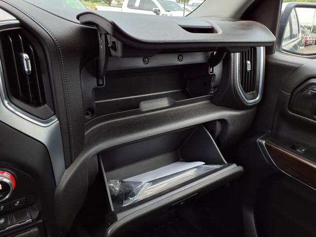 Photo of 2022 Pacific Blue Metallic GMC Sierra 1500