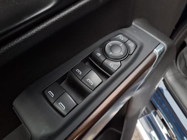 Photo of 2022 Pacific Blue Metallic GMC Sierra 1500