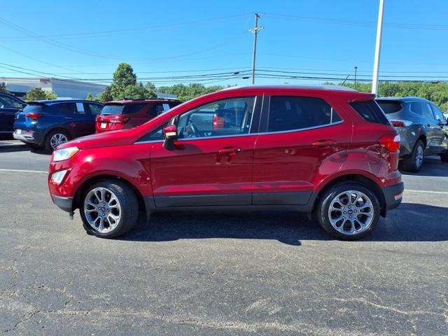 Photo of 2018 Ruby Red Metallic Tinted Clearcoat Ford EcoSport