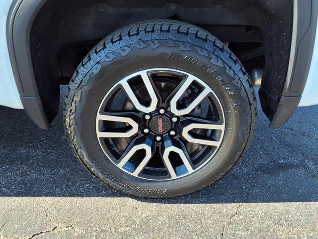 Photo of 2021 Summit White GMC Sierra 1500