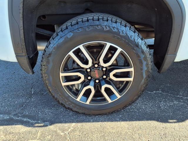 Photo of 2021 Summit White GMC Sierra 1500