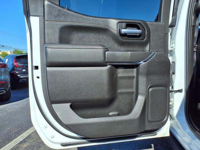 Photo of 2021 Summit White GMC Sierra 1500