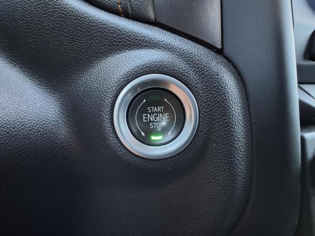 Photo of 2021 Summit White GMC Sierra 1500