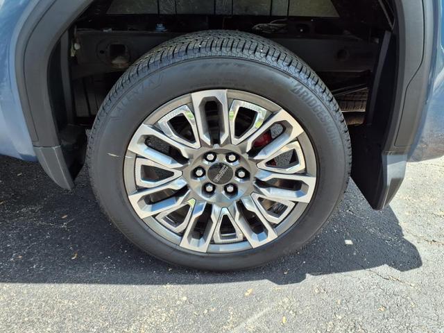 Photo of 2024 Downpour Metallic GMC Sierra 1500
