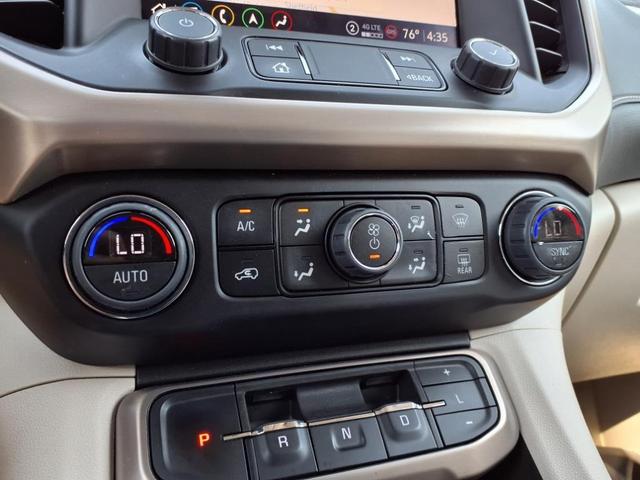 Photo of 2022 White Frost Tricoat GMC Acadia
