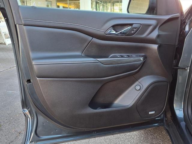 Photo of 2019 Dark Sky Metallic GMC Acadia