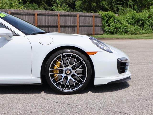 Photo of 2014 White Porsche 911