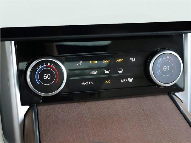 Photo of 2023 Fuji White Land Rover Range Rover