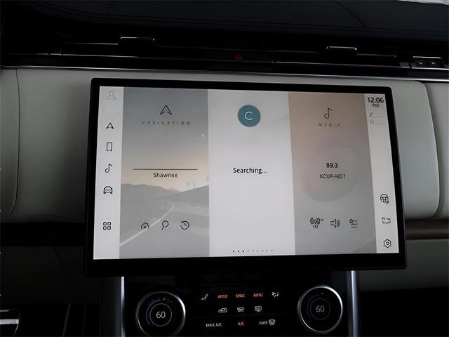 Photo of 2023 Fuji White Land Rover Range Rover