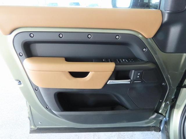 Photo of 2025 Pangea Green Land Rover Defender
