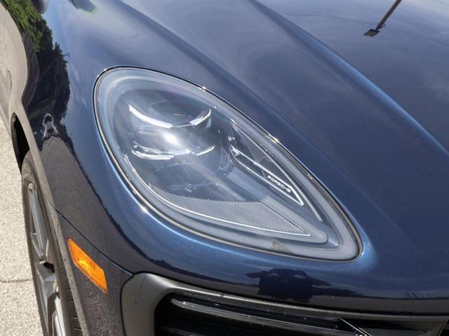 Photo of 2023 Night Blue Metallic Porsche Macan