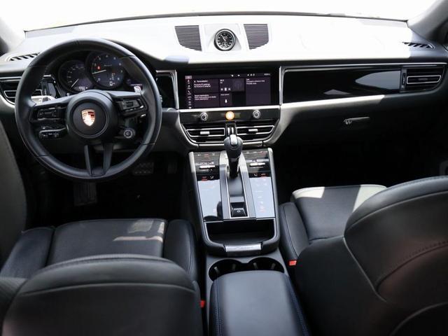 Photo of 2023 Night Blue Metallic Porsche Macan