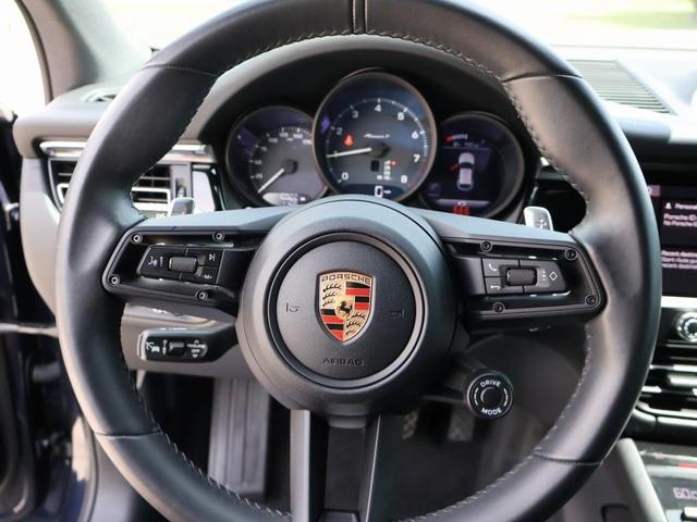 Photo of 2023 Night Blue Metallic Porsche Macan