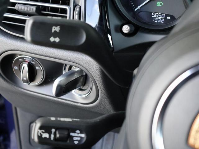 Photo of 2024 Gentian Blue Metallic Porsche Macan