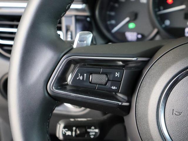 Photo of 2024 Gentian Blue Metallic Porsche Macan