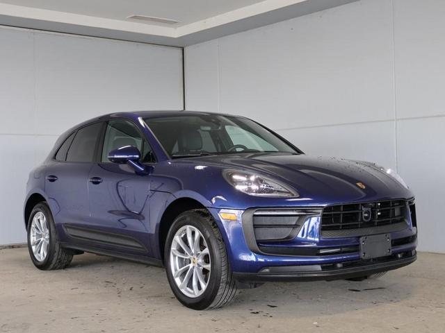 Photo of 2024 Gentian Blue Metallic Porsche Macan