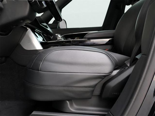 Photo of 2024 Santorini Black Land Rover Range Rover