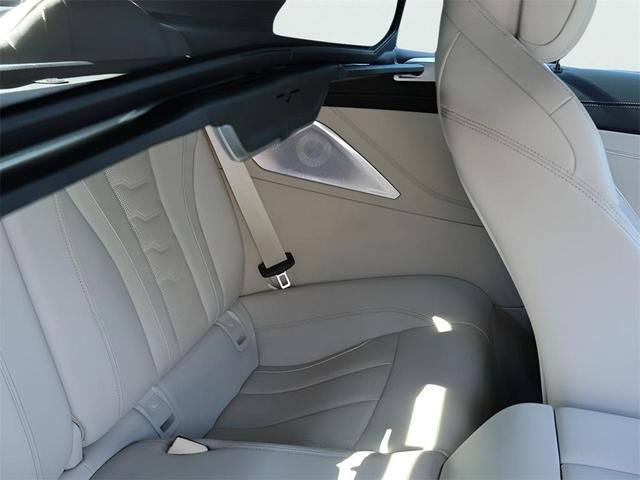 Photo of 2024 Alpine White BMW M850