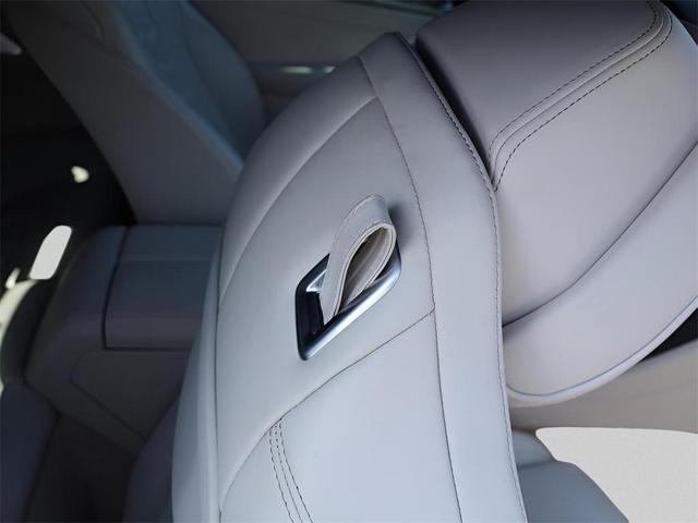 Photo of 2024 Alpine White BMW M850