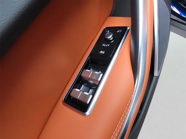 Photo of 2025 Portofino Blue Jaguar F-PACE