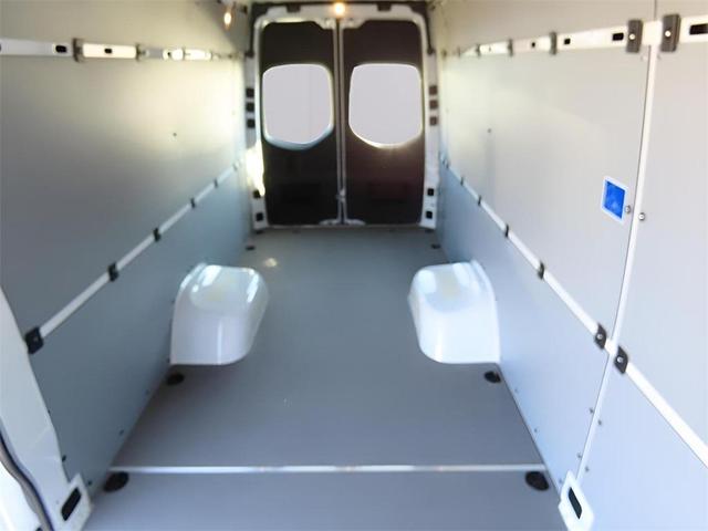 Photo of 2024 Arctic White Mercedes-Benz Sprinter 3500XD