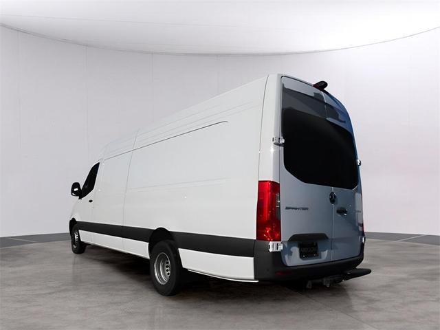 Photo of 2024 Arctic White Mercedes-Benz Sprinter 3500XD