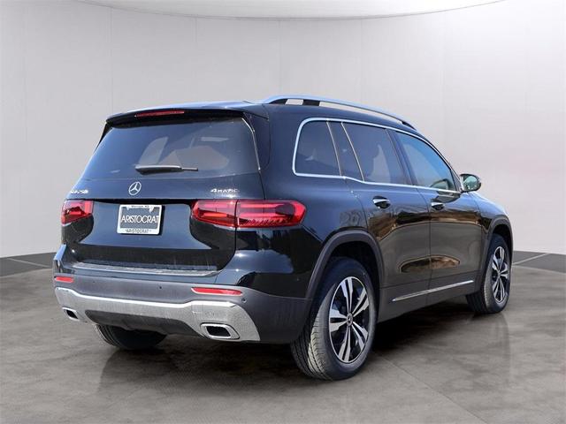 Photo of 2025 Midnight Black Mercedes-Benz GLB 250