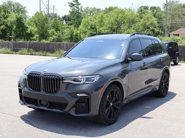 2022 BMW X7