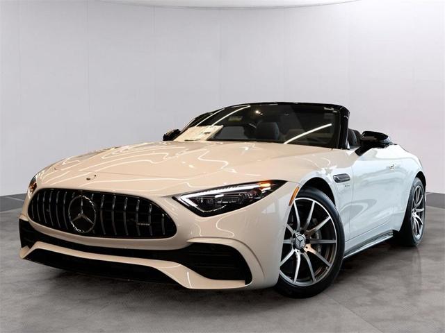 Photo of 2025 MANUFAKTUR Moonlight White Metallic Mercedes-Benz AMG SL 43
