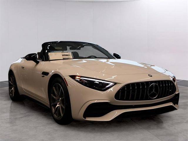 Photo of 2025 MANUFAKTUR Moonlight White Metallic Mercedes-Benz AMG SL 43