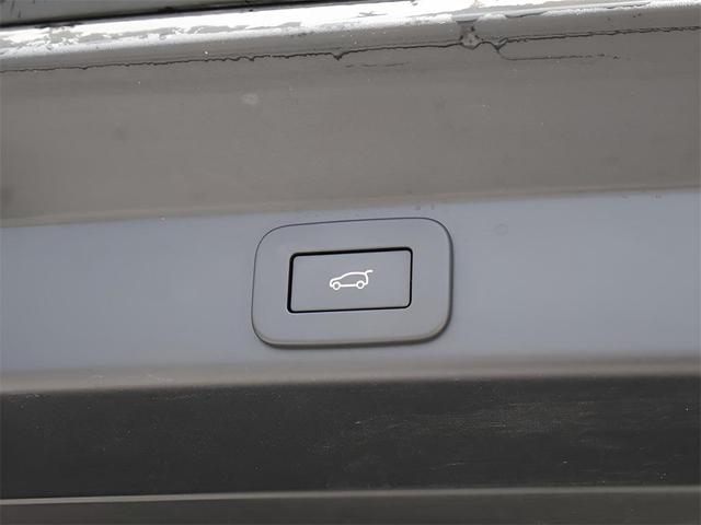 Photo of 2024 Santorini Black Land Rover Range Rover Sport