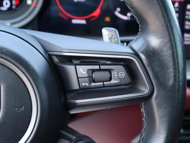 Photo of 2021 Black Porsche 911