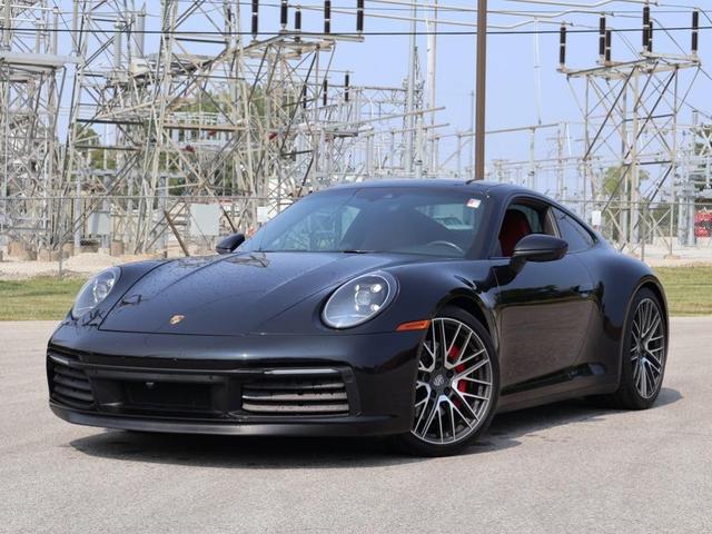 Photo of 2021 Black Porsche 911