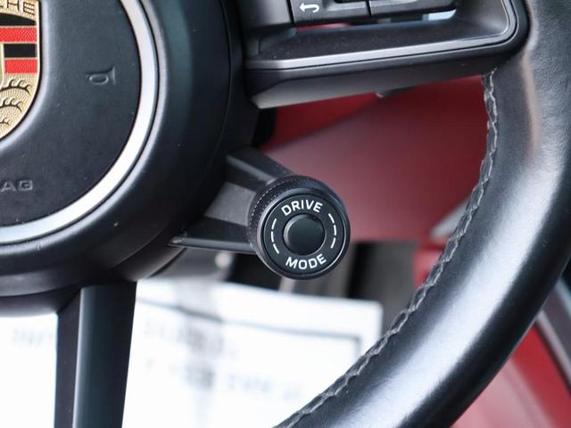 Photo of 2021 Black Porsche 911