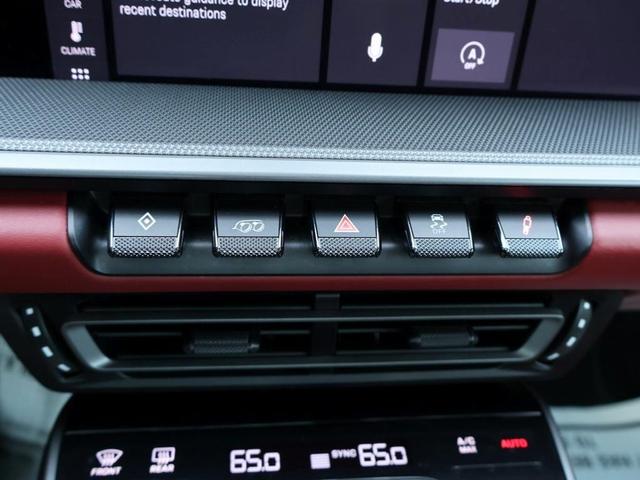 Photo of 2021 Black Porsche 911