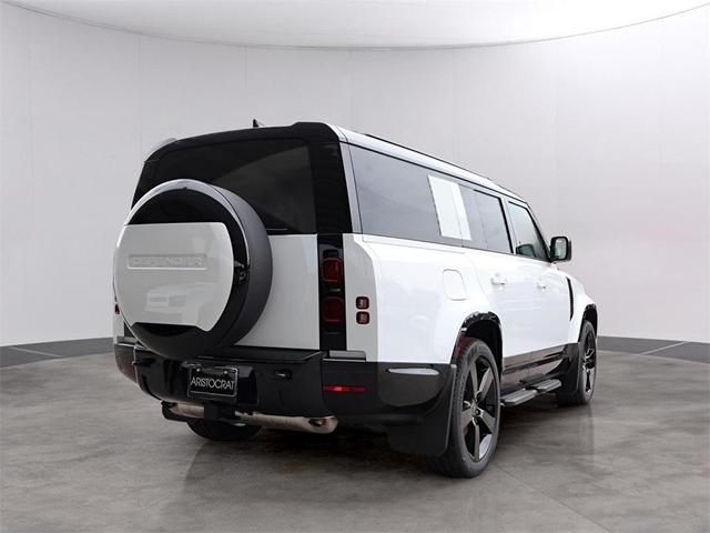 Photo of 2025 Fuji White Land Rover Defender