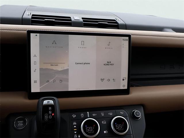 Photo of 2025 Fuji White Land Rover Defender