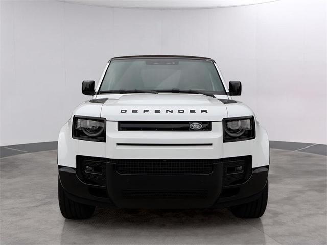 Photo of 2025 Fuji White Land Rover Defender
