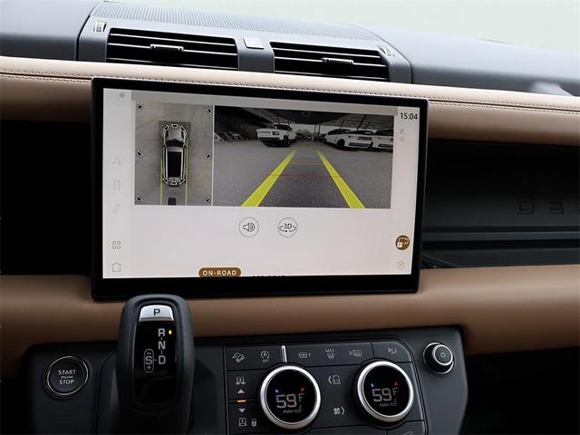 Photo of 2025 Fuji White Land Rover Defender
