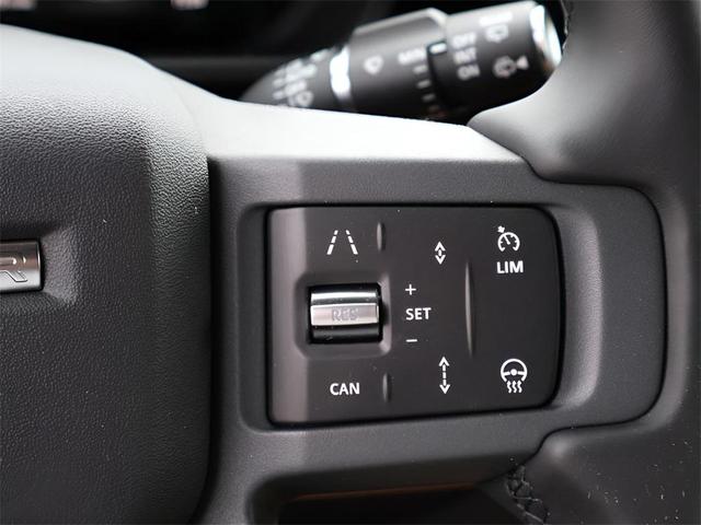 Photo of 2025 Fuji White Land Rover Defender