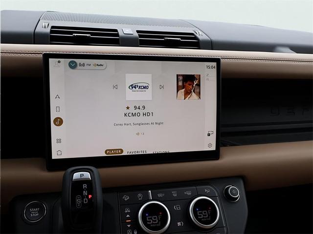 Photo of 2025 Fuji White Land Rover Defender