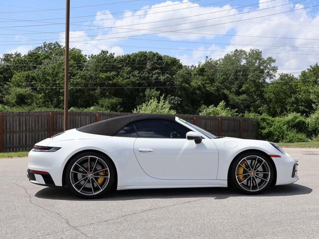 Photo of 2024 White Porsche 911