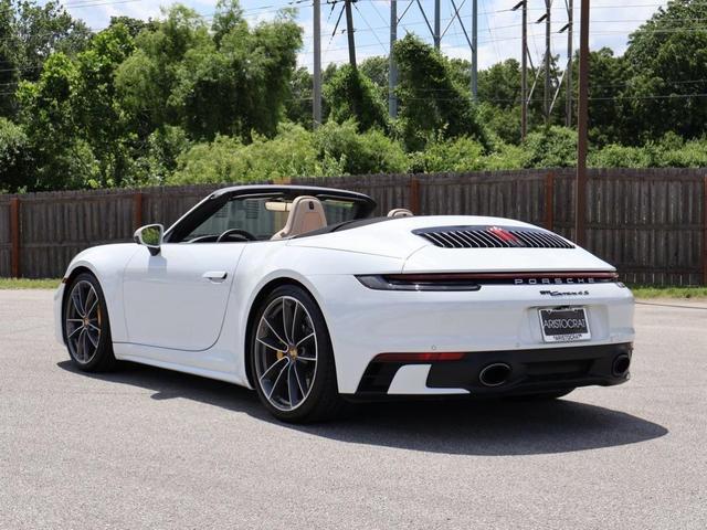 Photo of 2024 White Porsche 911