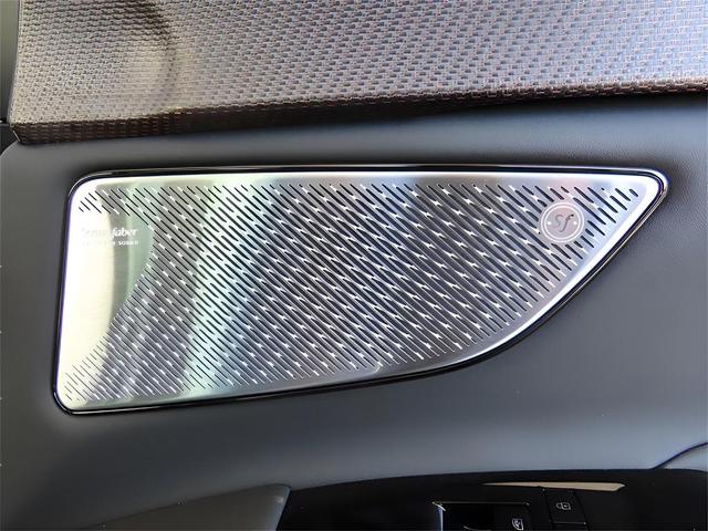 Photo of 2025 Bianco Maserati Grecale Folgore