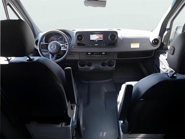Photo of 2024 Arctic White Mercedes-Benz Sprinter 2500