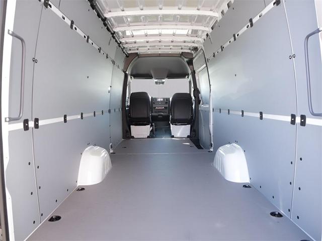 Photo of 2024 Arctic White Mercedes-Benz Sprinter 2500