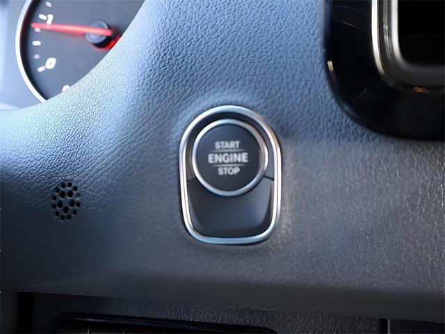 Photo of 2025 Arctic White Mercedes-Benz Sprinter 2500