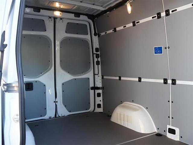 Photo of 2025 Arctic White Mercedes-Benz Sprinter 2500